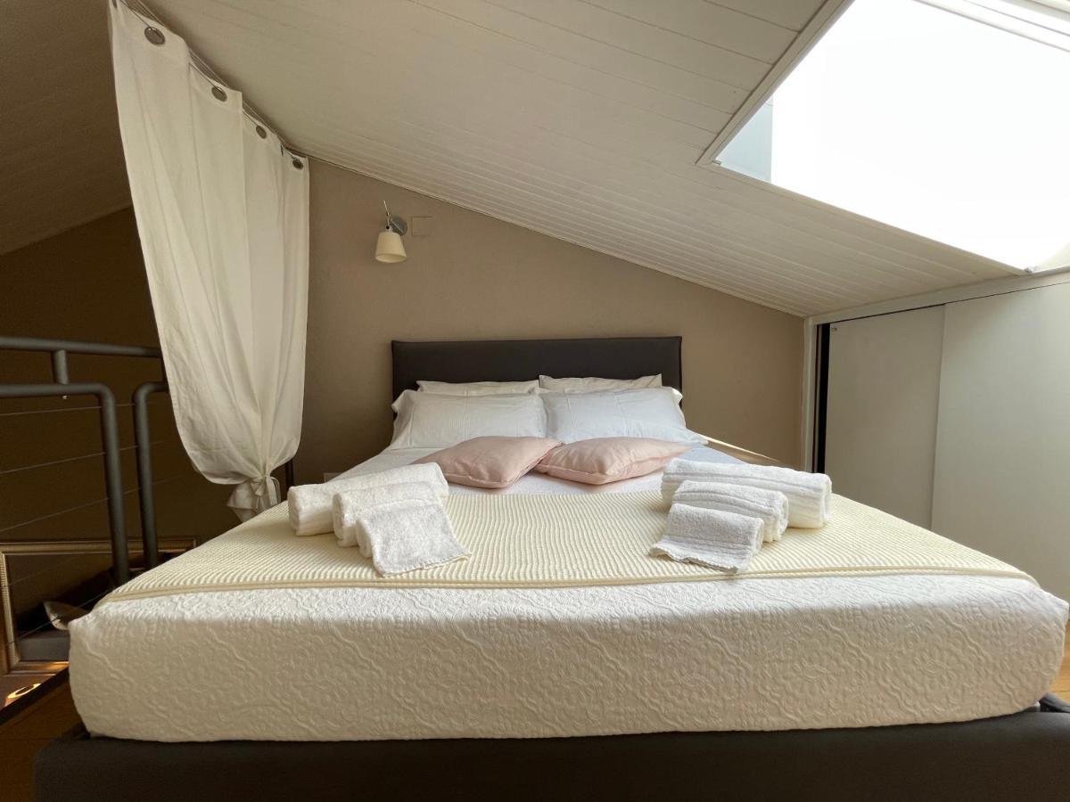 Domus Apartment